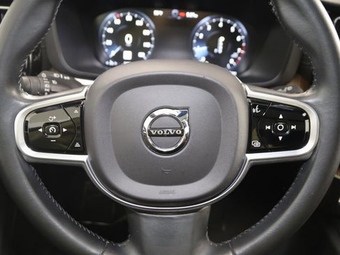 Used 2021 Volvo XC60 T5 Inscription w/ Protection Package Premier image 38