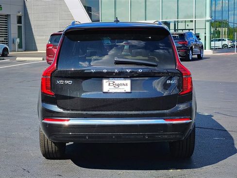 New 2026 Volvo XC90 B6 Core image 30