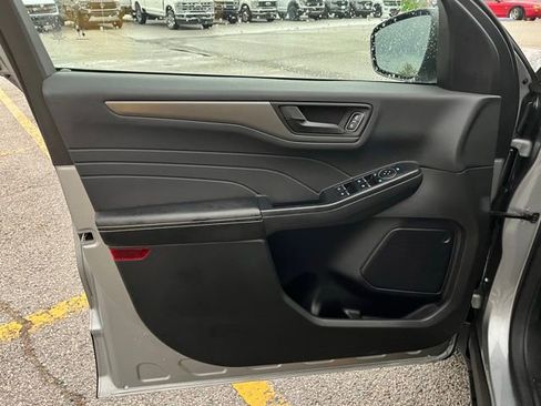 Used 2024 Ford Escape Active AWD/4WD image 14