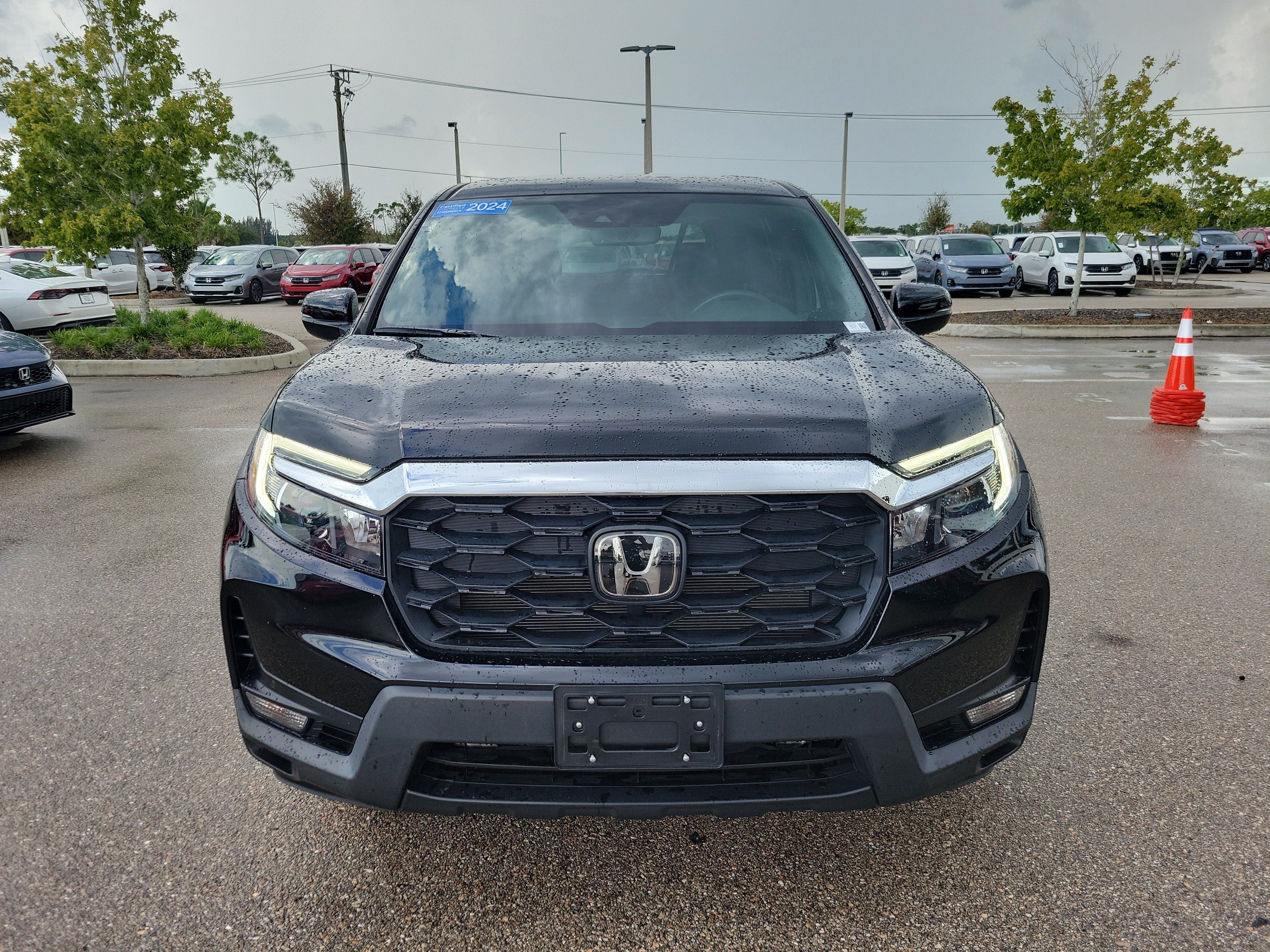 Used 2024 Honda Passport EX-L image 2