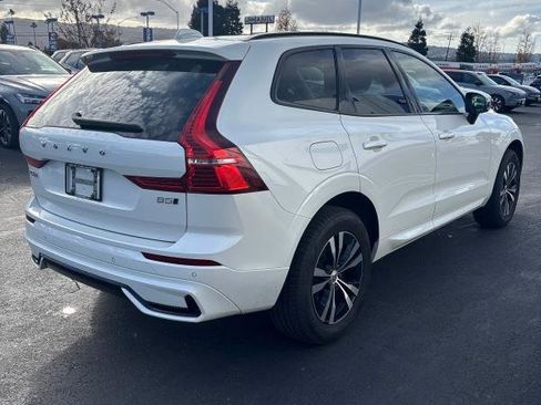 Used 2024 Volvo XC60 B5 Core w/ Climate Package image 6