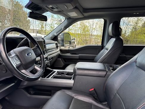Used 2023 Ford F450 Lariat w/ FX4 Off-Road Package AWD/4WD image 2