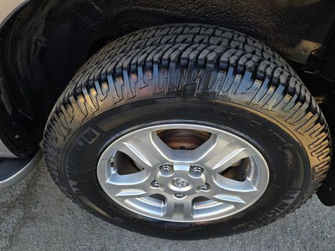 Used 2008 Toyota Sequoia SR5 image 33