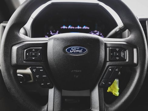 Used 2021 Ford F250 XL w/ Power Equipment Group image 9