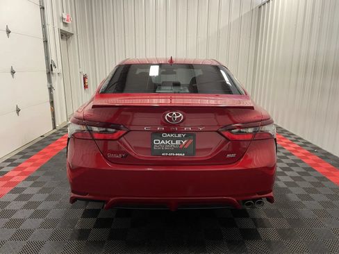 Used 2023 Toyota Camry SE FWD image 3