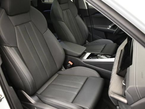 Used 2025 Audi Q5 Premium Plus w/ Premium Plus AWD/4WD image 48