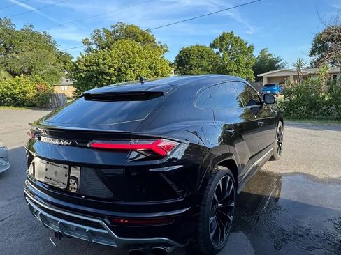 Used 2019 Lamborghini Urus AWD/4WD image 4