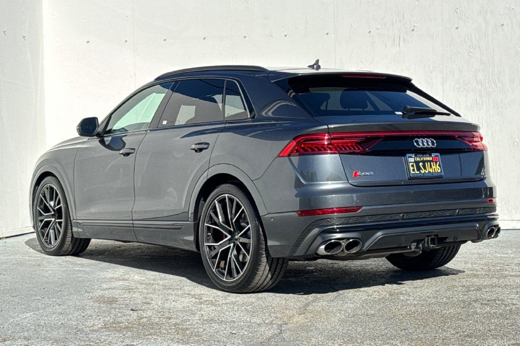 Used 2023 Audi SQ8 Prestige AWD/4WD image 5