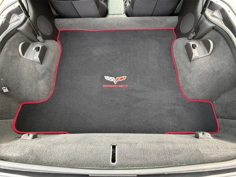 Used 2011 Chevrolet Corvette Coupe w/ 1LT image 18