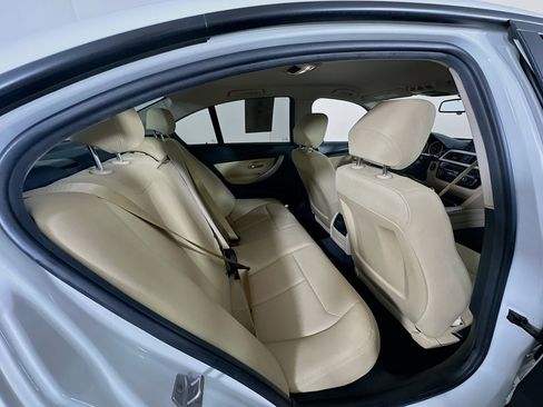 Used 2018 BMW 320i Sedan image 28