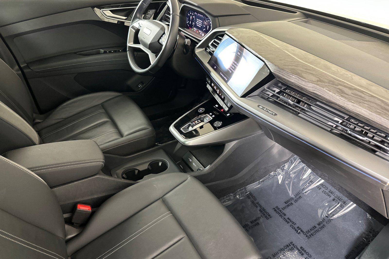 Certified 2024 Audi Q4 e-tron Prestige w/ Black Optic Package AWD/4WD image 15