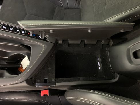 Used 2023 Chevrolet Corvette Stingray Preferred Cpe w/ Stealth Interior Trim Package RWD image 29