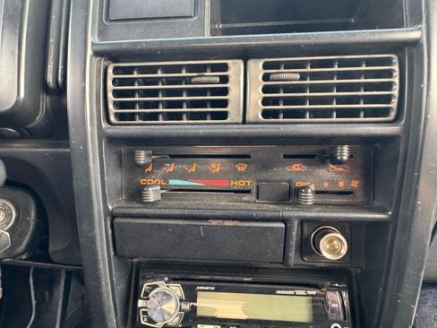 Used 1988 Suzuki Samurai 4WD Soft Top image 15