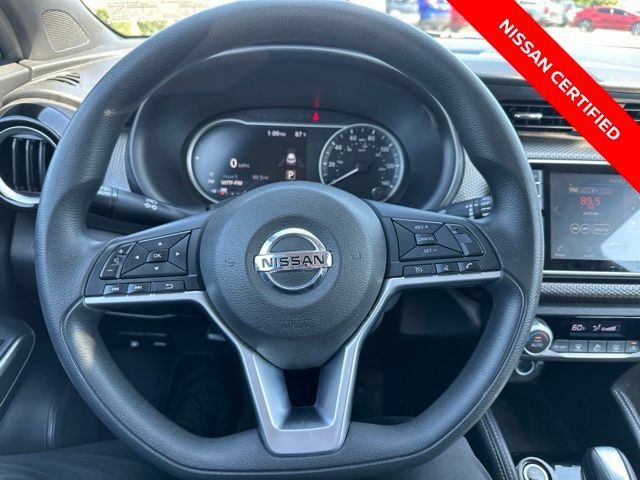 Certified 2018 Nissan Kicks SV w/ Exterior Package FWD image 19
