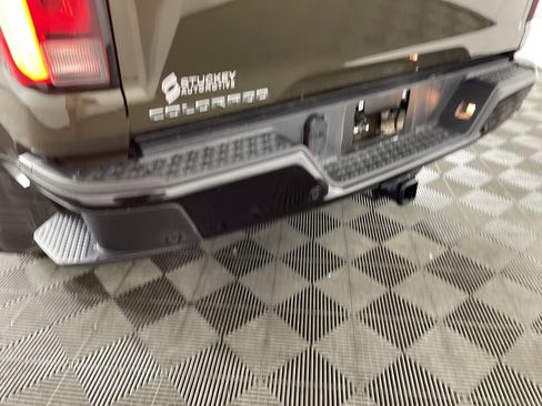 Used 2023 Chevrolet Colorado Z71 w/ Z71 Convenience Package 2 image 6