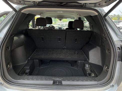 Used 2024 Chevrolet Equinox LT FWD image 13