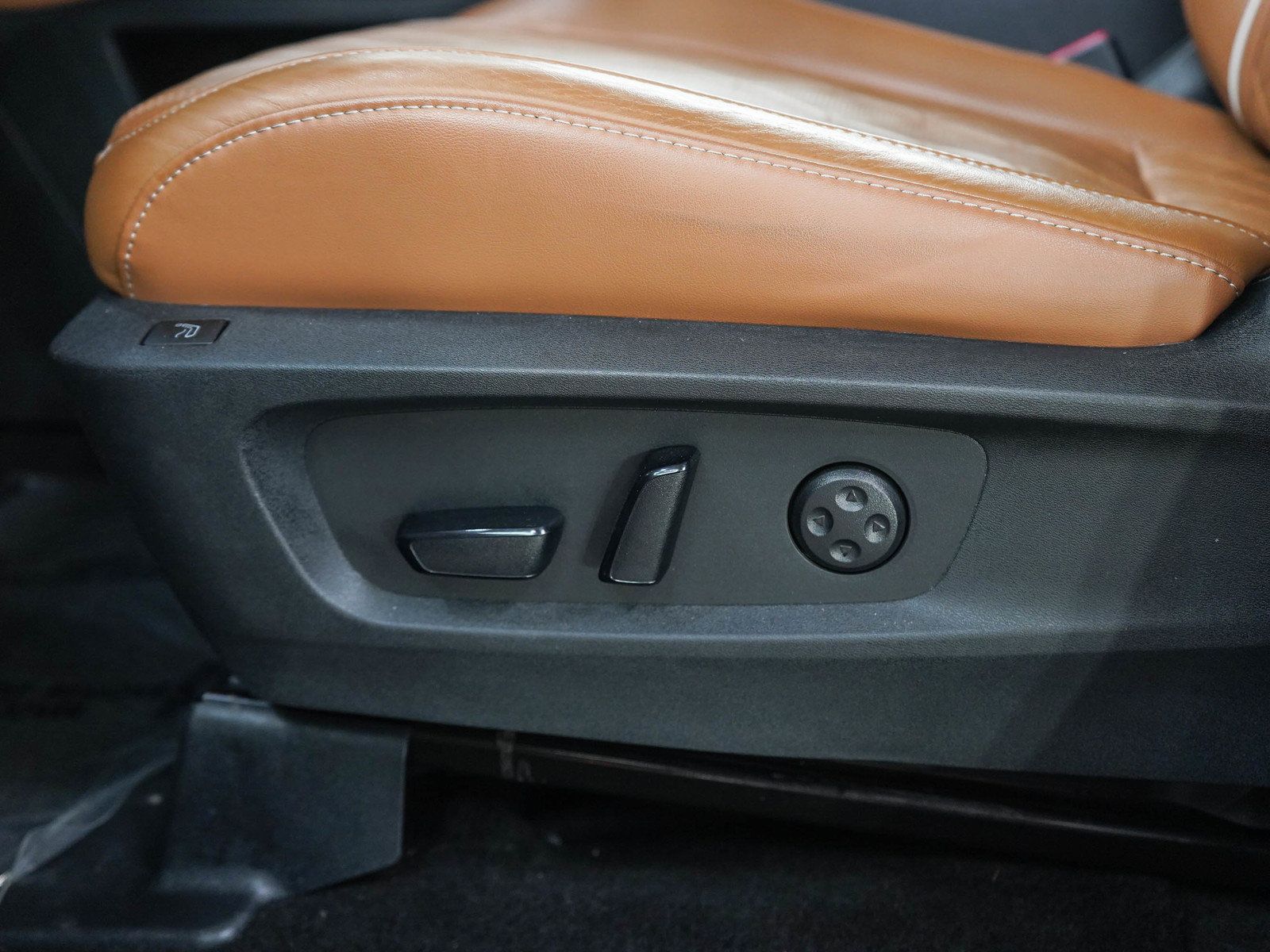 Used 2025 INFINITI QX60 Autograph AWD/4WD image 30