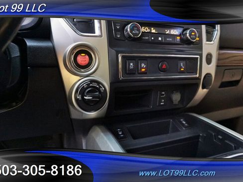 Used 2017 Nissan Titan SL image 25