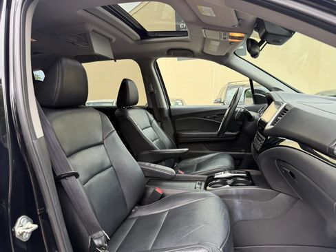 Used 2016 Honda Pilot Touring image 22
