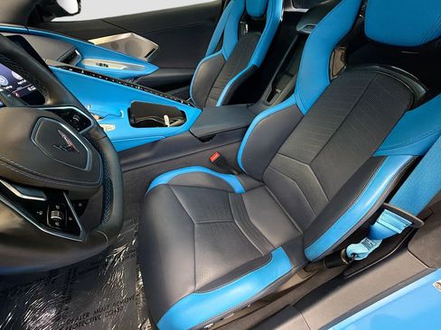 Used 2021 Chevrolet Corvette Stingray Premium Cpe w/ Z51 Performance Package RWD image 11