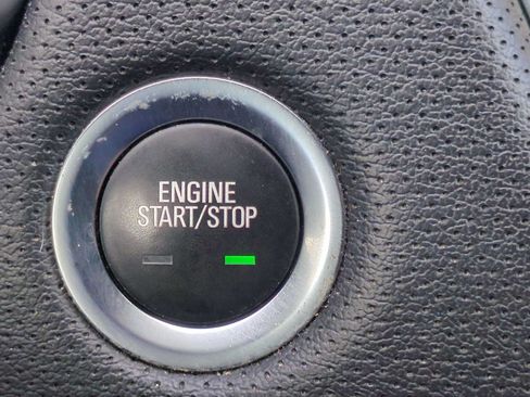 Used 2022 Cadillac XT5 Premium Luxury FWD image 16