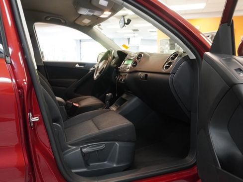 Used 2014 Volkswagen Tiguan S AWD/4WD image 26