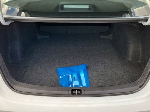 Used 2026 Toyota Corolla LE image 8