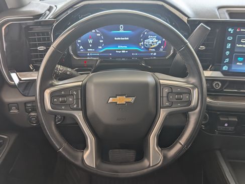 Used 2024 Chevrolet Silverado 2500 LT AWD/4WD image 23