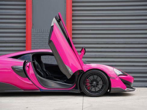 Used 2019 McLaren 600LT RWD image 14