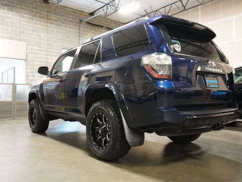 Used 2016 Toyota 4Runner Trail AWD/4WD image 4