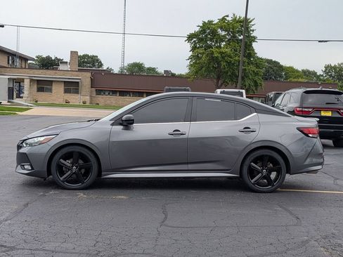 Used 2023 Nissan Sentra SR w/ Midnight Edition Package FWD image 4