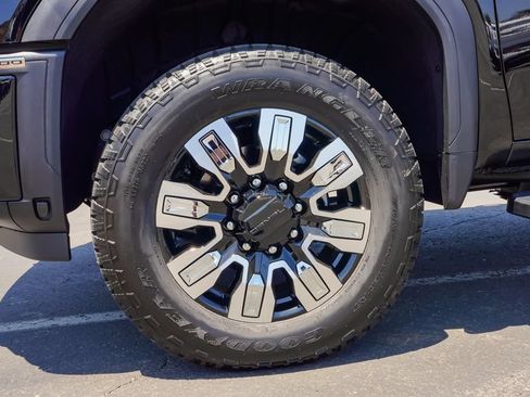 New 2026 GMC Sierra 2500 Denali w/ Denali Reserve Package AWD/4WD image 7