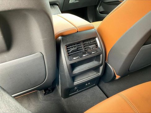 Used 2024 BMW X5 xDrive40i w/ M Sport Package AWD/4WD image 10
