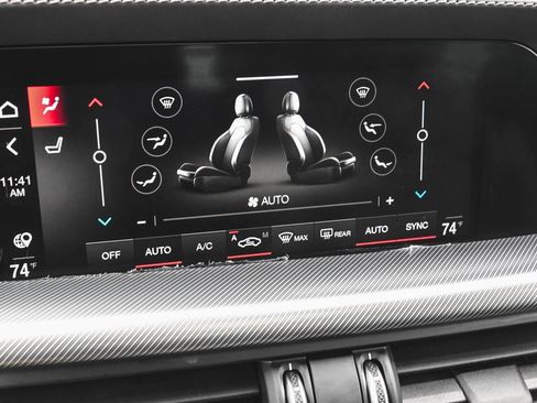 Used 2024 Alfa Romeo Stelvio Ti image 18