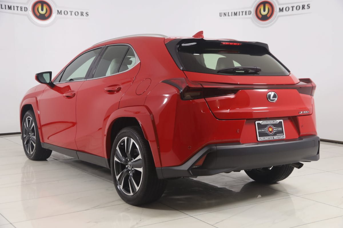 Used 2025 Lexus UX 300h FWD w/ Accessory Package (Z1) image 4