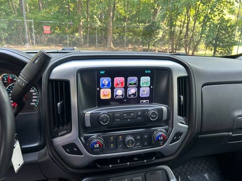 Used 2017 GMC Sierra 1500 SLE w/ SLE Value Package AWD/4WD image 19