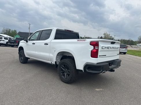 New 2026 Chevrolet Silverado 1500 Custom Trail Boss w/ LPO, Dark Essentials Package AWD/4WD image 3