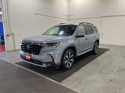 Used 2025 Honda Pilot Touring
