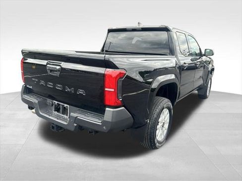 Certified 2024 Toyota Tacoma SR w/ SR Upgrade Package AWD/4WD image 5