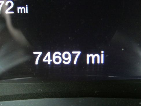 Used 2018 Jeep Grand Cherokee Altitude AWD/4WD image 34