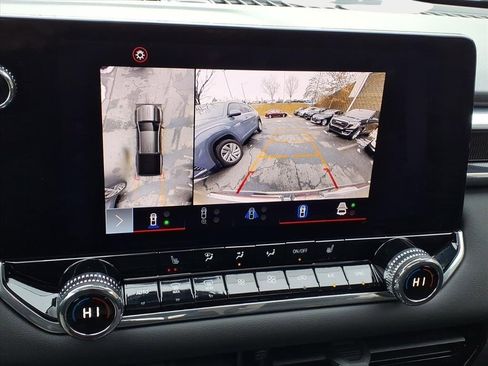 Used 2024 GMC Canyon Elevation w/ Convenience Package image 22