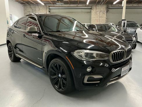 Used 2017 BMW X6 sDrive35i image 3