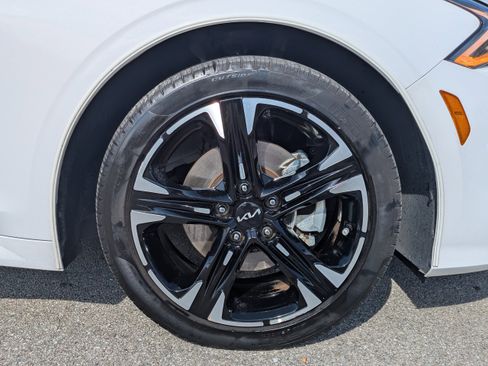 Used 2024 Kia K5 GT-Line w/ GT-Line Premium Package image 11