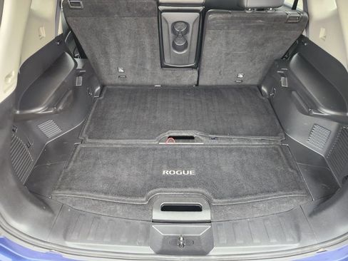 Used 2018 Nissan Rogue SL FWD image 25