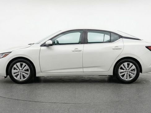 Used 2025 Nissan Sentra S FWD image 5