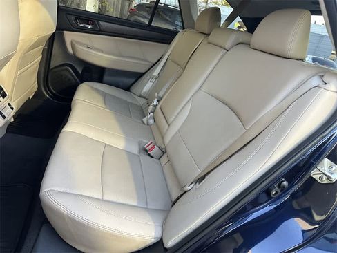 Used 2018 Subaru Outback 3.6R Limited image 14