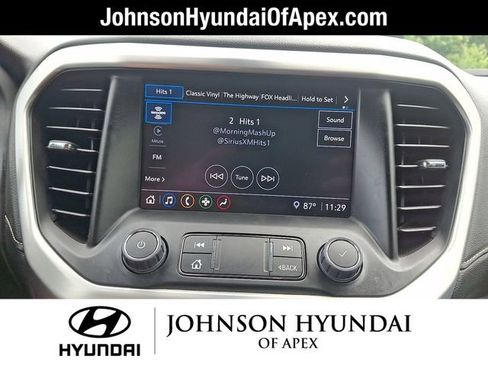 Used 2023 GMC Acadia SLE FWD image 16
