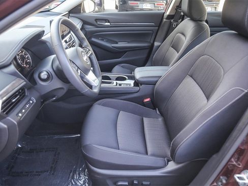 Certified 2024 Nissan Altima 2.5 SV w/ SV Premium Package image 14