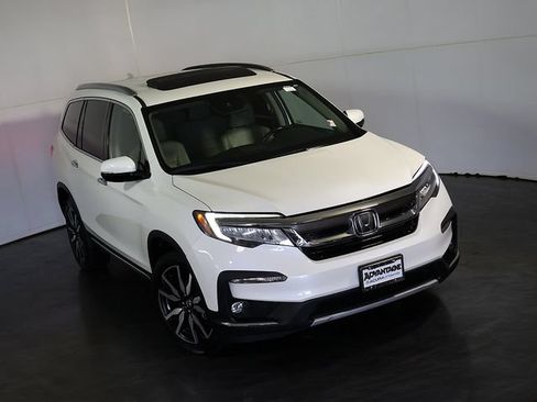 Used 2019 Honda Pilot Touring image 7