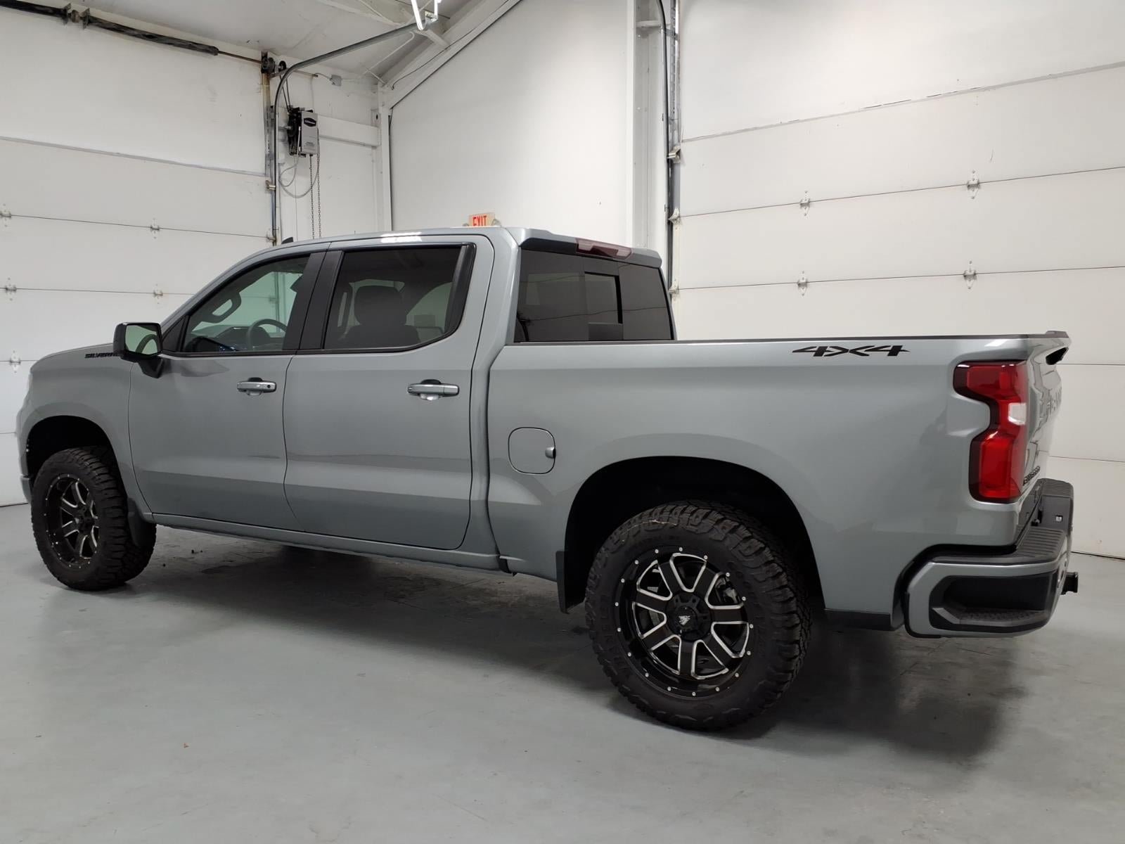 New 2026 Chevrolet Silverado 1500 RST w/ Dark Appearance Package AWD/4WD image 6